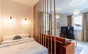 Apartment Quiet Street 11/1E